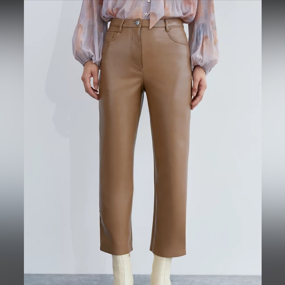 Brand new ARITZIA Melina Pants w Tags